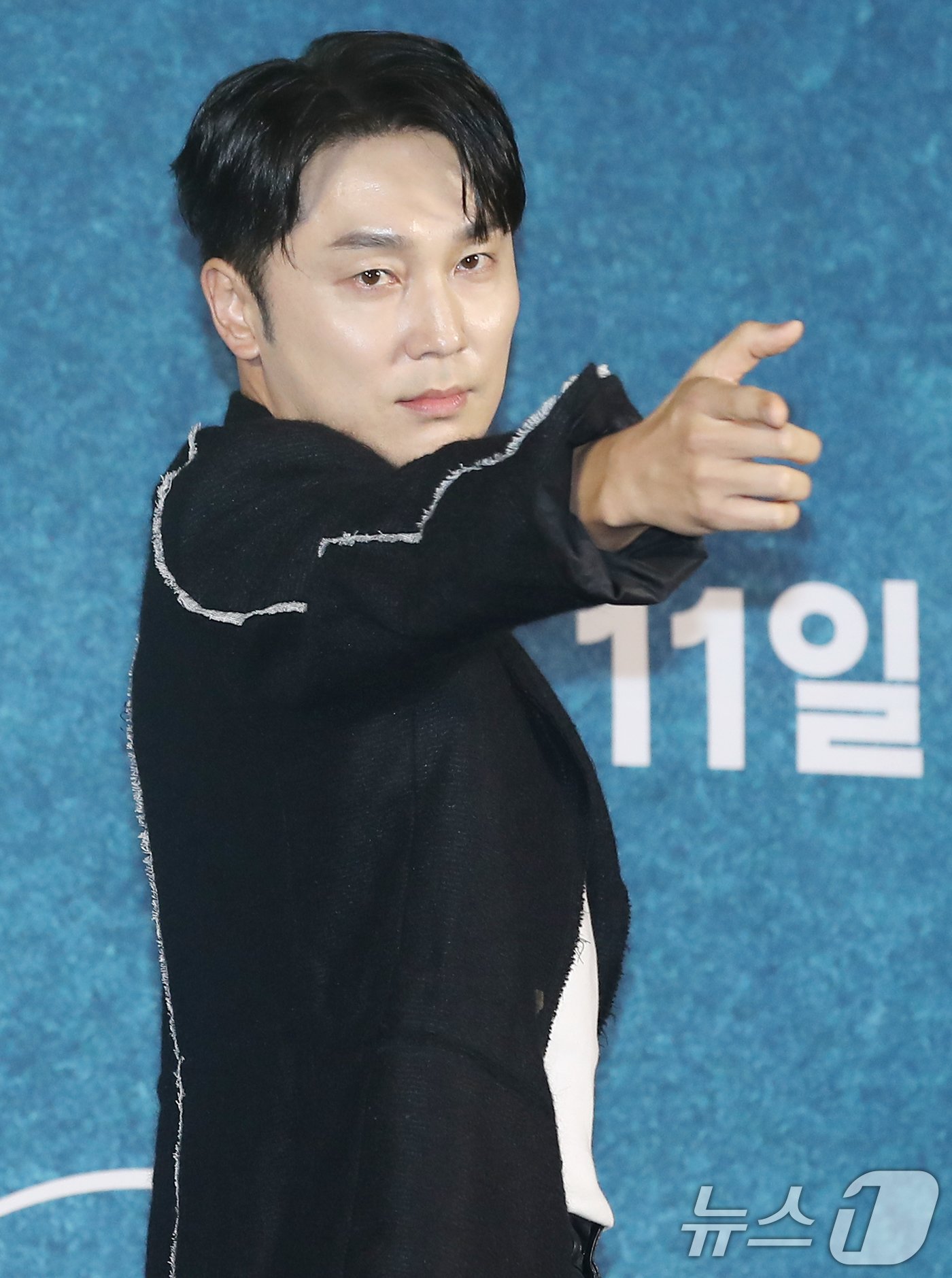 본문 이미지 - 배우 서현우가 5일 오전 서울 구로구 신도림 라마다 호텔에서 열린 디즈니+ 새 오리지널 시리즈 '강매강' 제작발표회에 참석해 포즈를 취하고 있다. '강매강'은 전국 꼴찌 강력반과 초엘리트 신임반장이 만나 최강의 원팀으로 거듭나는 코믹 수사물이다. 2024.9.5/뉴스1 ⓒ News1 권현진 기자