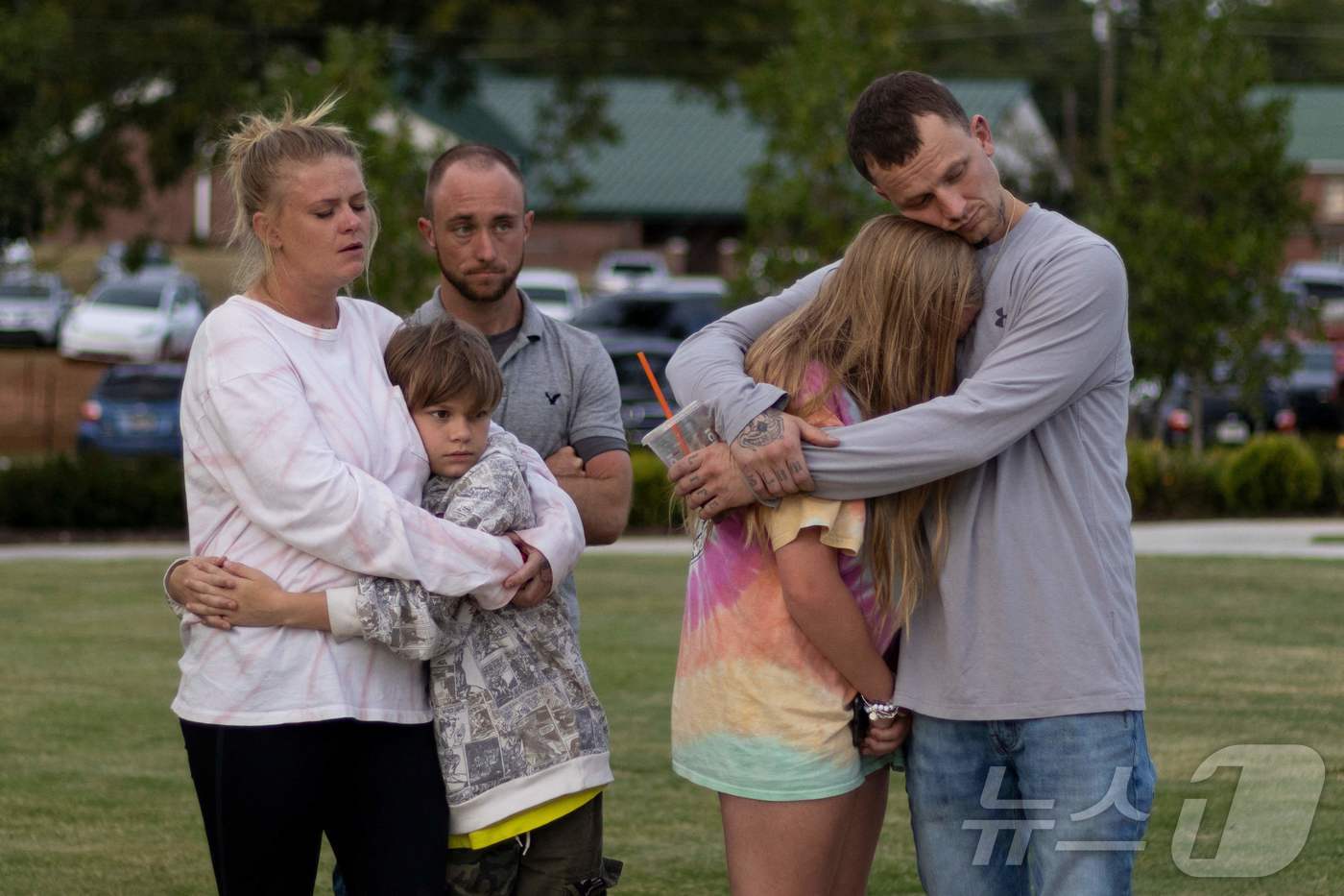 (윈더 AFP=뉴스1) 유수연 기자 = 4일(현지시간) 조지아주 윈더의 애팔래치 고등학교에서 총격 사건이 발생했다. 이 사건으로 4명이 숨지고 9명이 다쳤다고 현지 언론은 보도했다 …