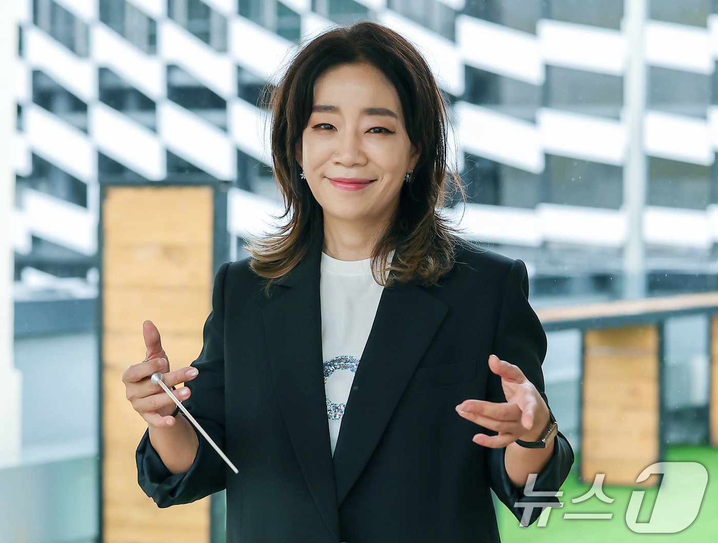 본문 이미지 - 김문정 음악감독이 5일 오후 서울 종로구 대학로 시즌엠 아카데미에서 뉴스1과 인터뷰를 앞두고 포즈를 취하고 있다. 2024.9.5/뉴스1 ⓒ News1 김진환 기자