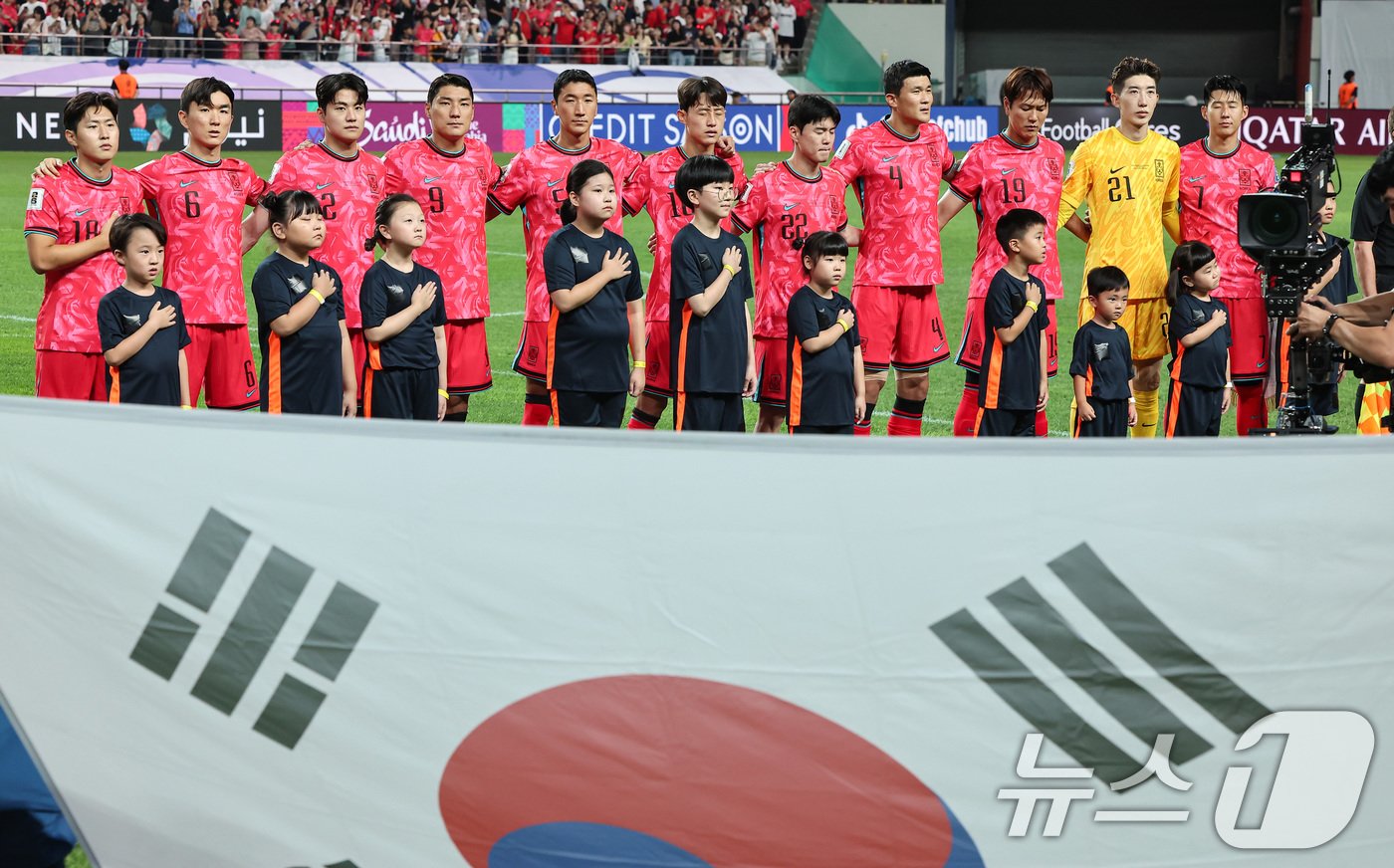 본문 이미지 - 팔레스타인전 선발 선수들의 모습.  2024.9.5/뉴스1 ⓒ News1 김도우 기자