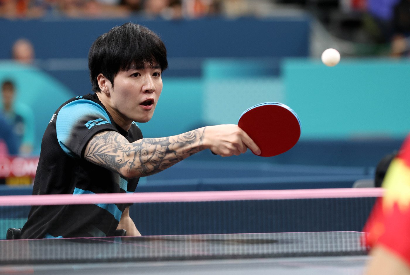 본문 이미지 - 탁구 대표팀의 김기태가 2024 파리 패럴림픽에서 금메달을 목에 걸었다 .(대한장애인체육회 제공)