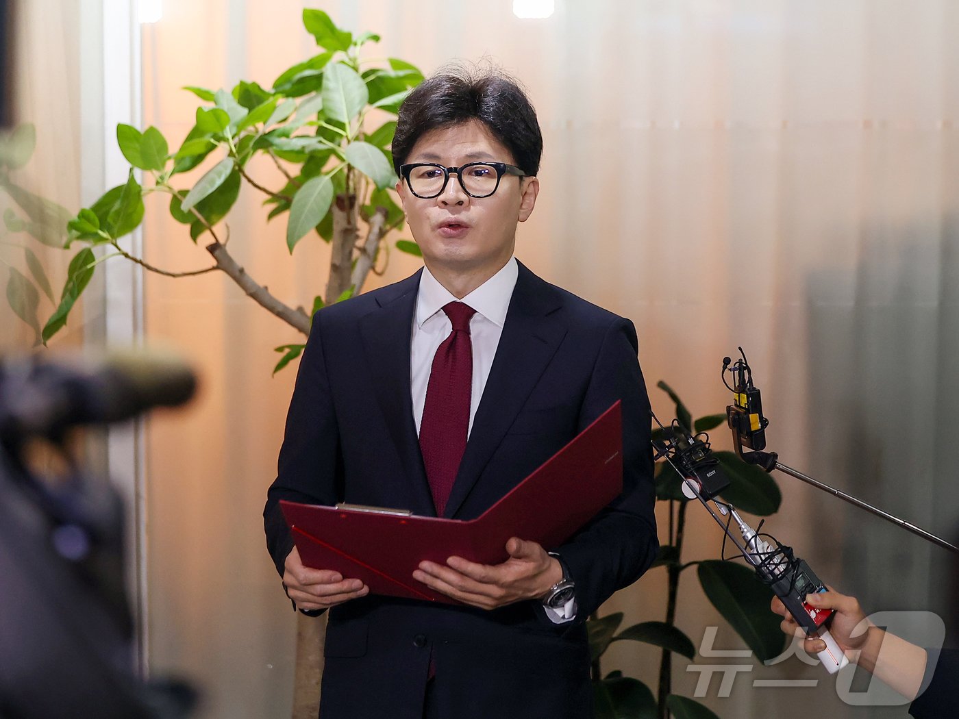 본문 이미지 - 한동훈 국민의힘 대표가 6일 오전 서울 종로구 한국기독교회관에서 현안 관련 브리핑을 하고 있다. 2024.9.3/뉴스1 ⓒ News1 김진환 기자