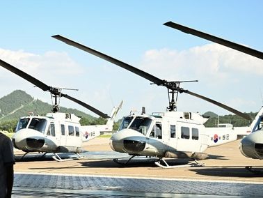 '베트남전 맹활약' UH-1H 헬기 역사 속으로…총 1700만km 비행