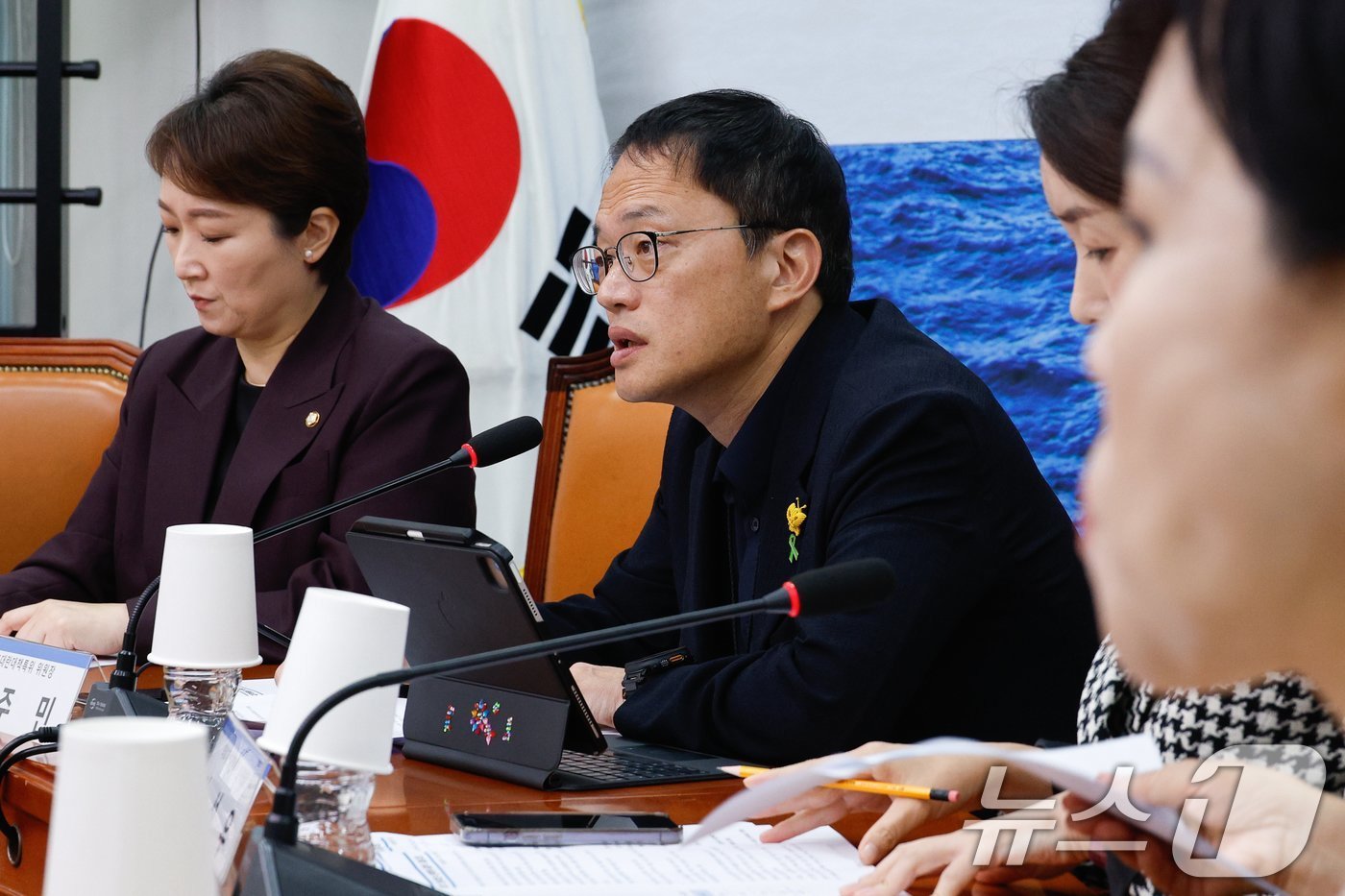 본문 이미지 - 박주민 더불어민주당 의료대란대책특별위원회 위원장이 서울 여의도 국회에서 열린 특위 출범식에서 모두 발언을 하고 있다./뉴스1 안은나 기자