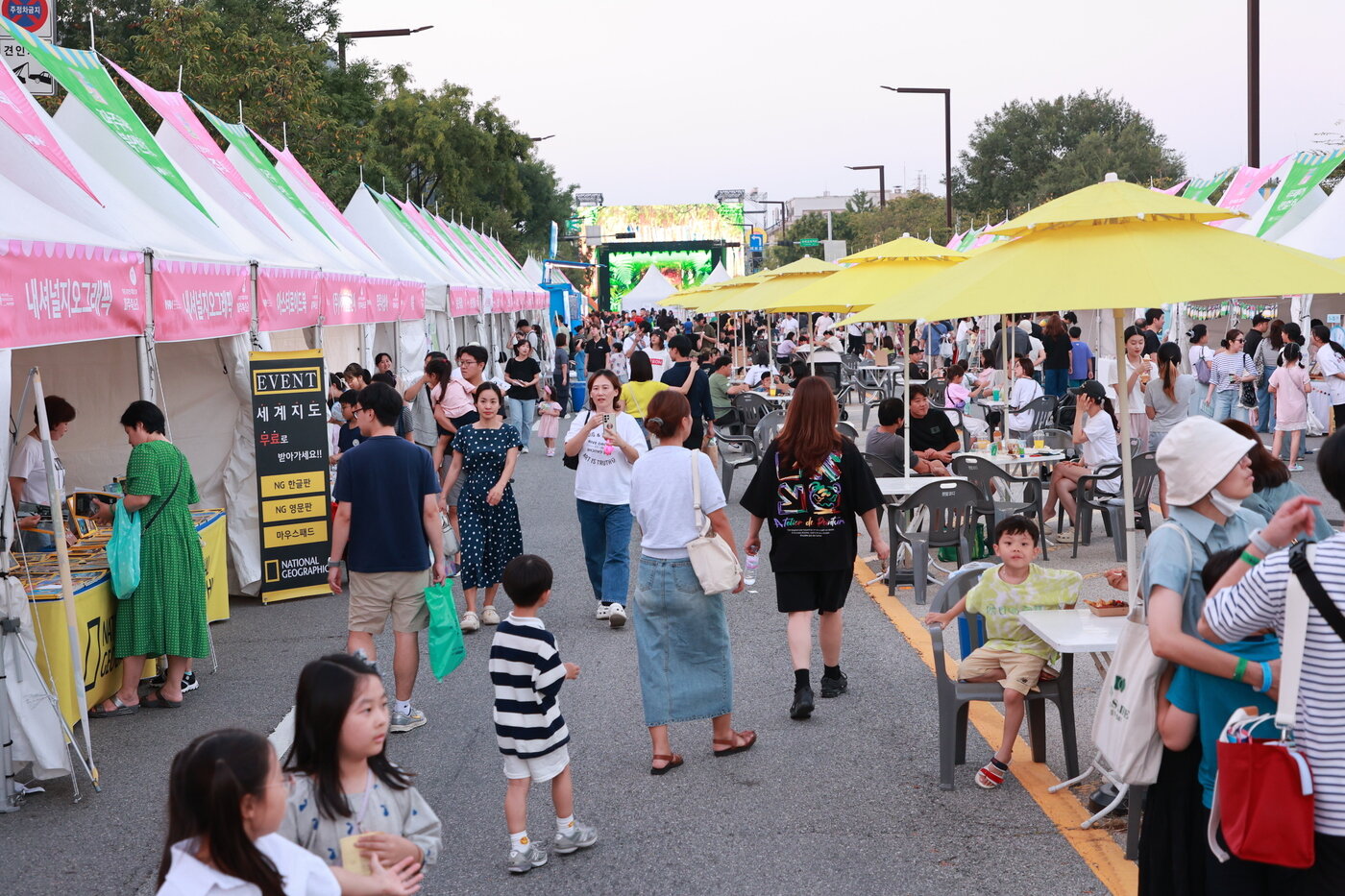 본문 이미지 - 퍼플로드_북마켓&#40;출판도시문화재단 제공&#41;