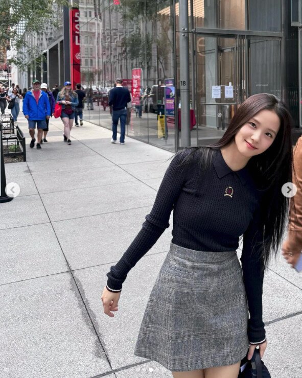 본문 이미지 - 사진=지수 인스타그램