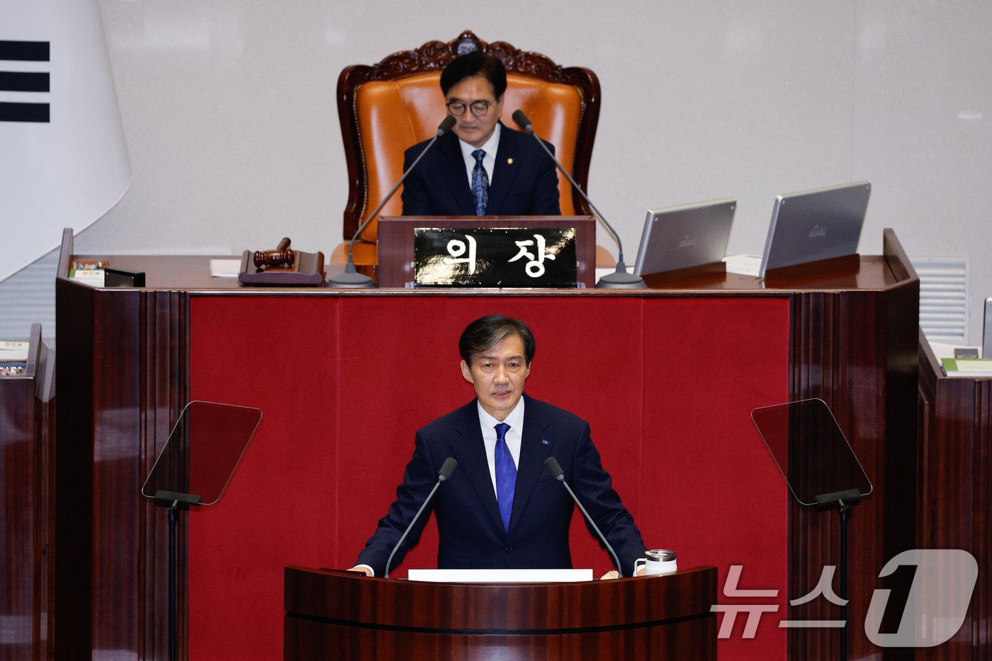 본문 이미지 - 조국 조국혁신당 대표가 9일 오후 서울 여의도 국회 본회의장에서 비교섭단체 대표 연설을 하고 있다. 2024.9.9/뉴스1 ⓒ News1 안은나 기자