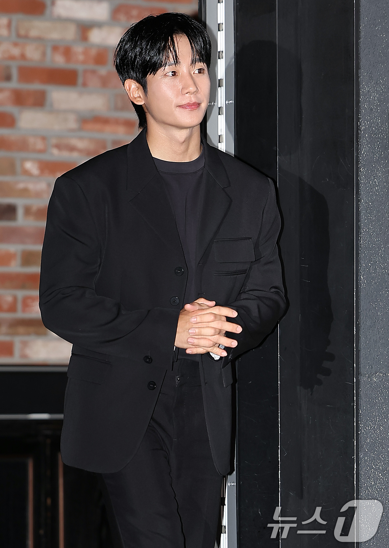 (서울=뉴스1) 김진환 기자 = 배우 정해인이 9일 오후 서울 용산구 아이파크몰 CGV에서 열린 영화 '베테랑2' 기자간담회에 참석하고 있다.'베테랑2'는 나쁜 놈은 끝까지 잡는 …