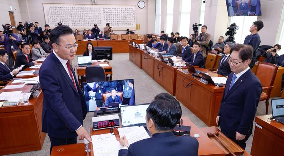 '재발의' 내란 특검법, 법사위 상정 앞두고 찬반 논의하는 여야