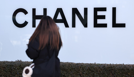 환율 부담에 명품부터 호텔 뷔페까지 줄인상…금값 급등 '주얼리' 껑충(종합)