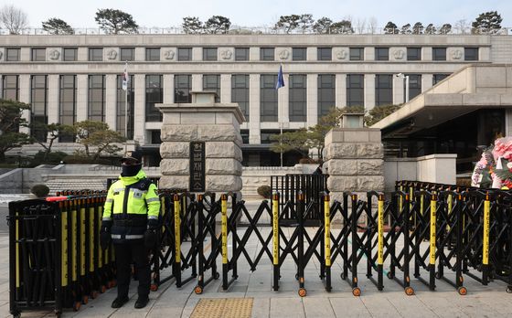 尹측 "공정 심판 기대 어려워"…재판관 기피·절차 문제제기(종합)