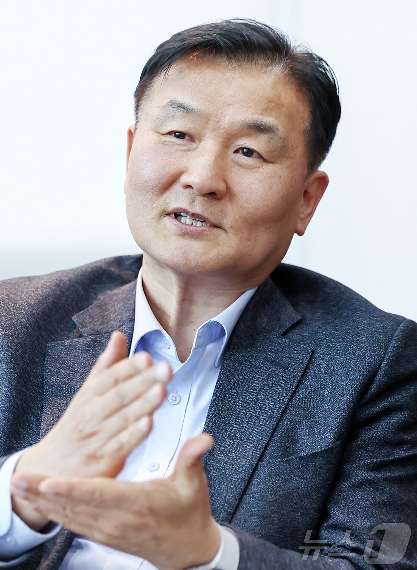 본문 이미지 - 정병윤 한국리츠협회 회장이 13일 오후 서울 영등포구 여의도 한국리츠협회에서 뉴스1과 인터뷰를 하고 있다. 2025.1.13/뉴스1 ⓒ News1 민경석 기자