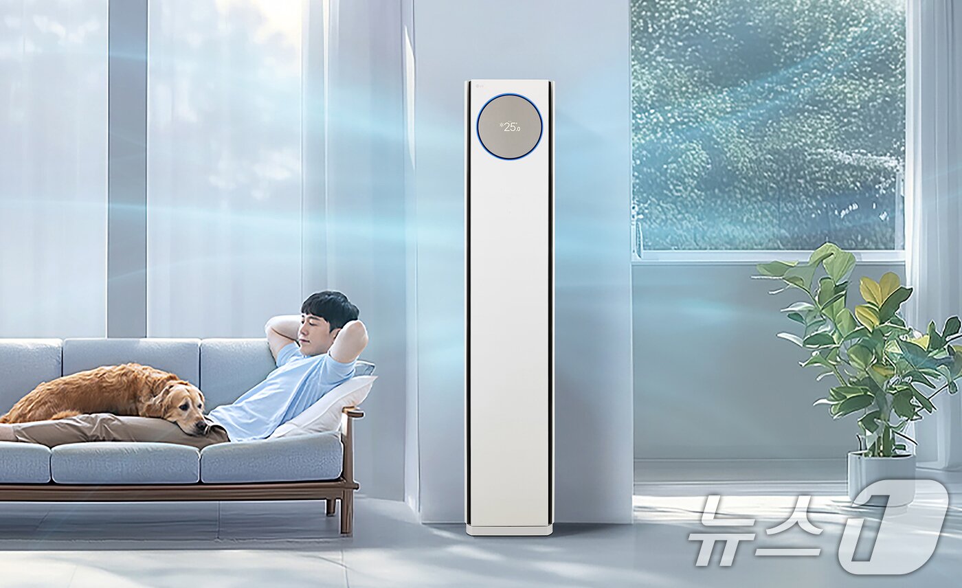 본문 이미지 - LG전자는 2025년형 &#39;LG 휘센 오브제컬렉션 타워I&#39;과 &#39;LG 휘센 오브제컬렉션 뷰I 프로&#39; 에어컨 신제품을 출시한다고 14일 밝혔다. 신제품은 AI음성인식, AI바람, AI홈모니터링, AI열교환기 세척 등 다양한 AI 기능을 탑재한 것이 특징이다. &#40;LG전자 제공&#41; 2025.1.14/뉴스1