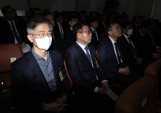 '내란 가담 1심 유죄' 김봉식·목현태…'파면' 중징계 의결