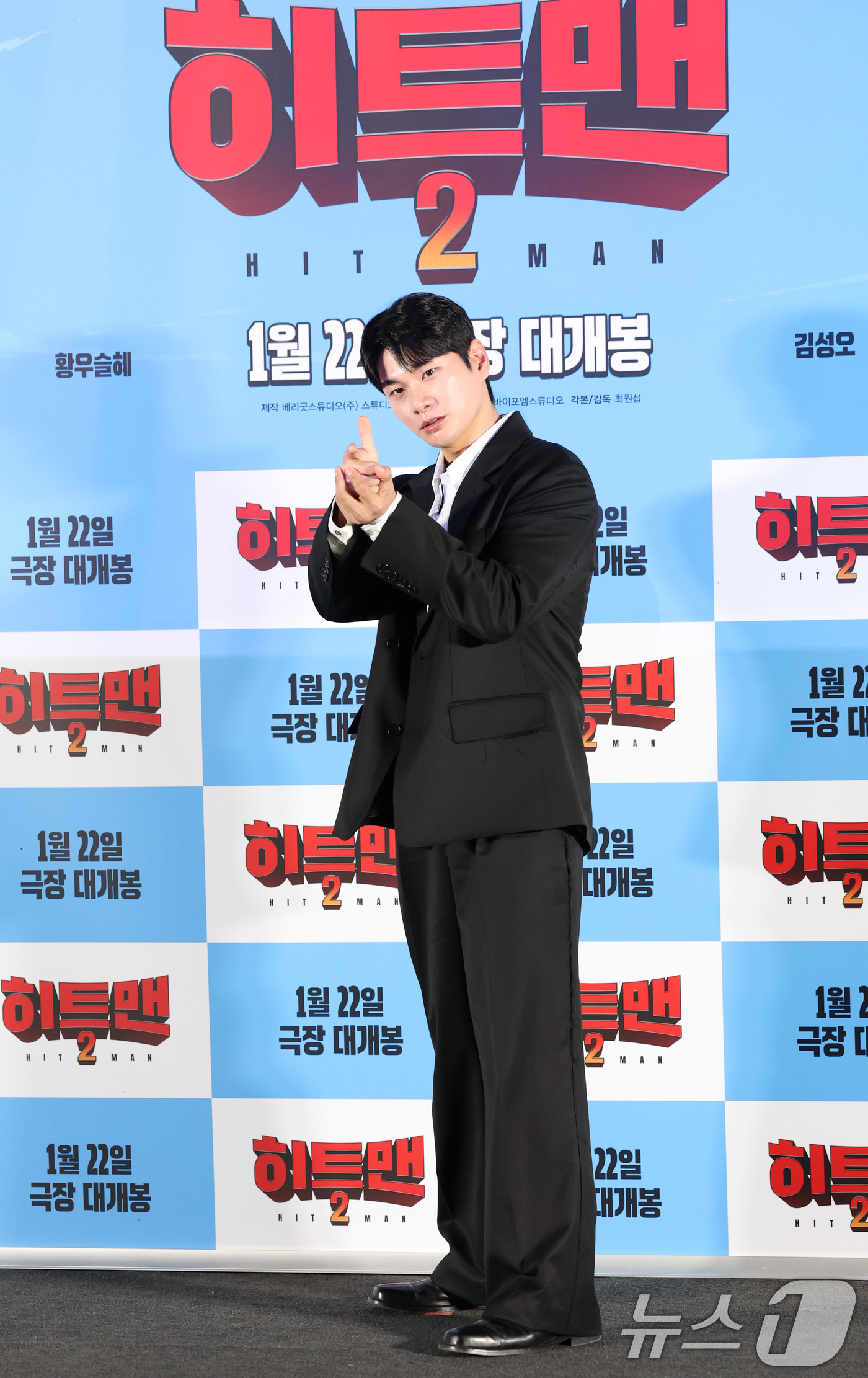 (서울=뉴스1) 권현진 기자 = 배우 이이경이 15일 서울 용산구 CGV 용산점에서 열린 영화 '히트맨2' 언론시사회에 참석해 포즈를 취하고 있다.'히트맨2'는 대히트 흥행 작가에 …