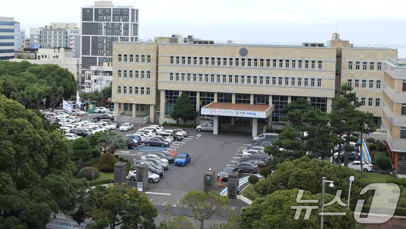 본문 이미지 - 제주특별자치도교육청 전경.(도교육청 제공)