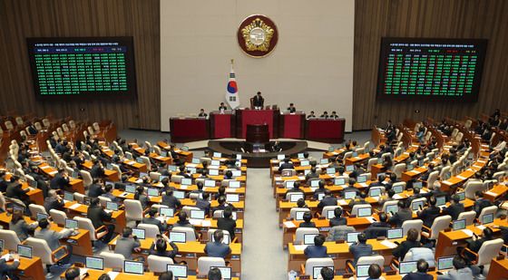 '외환 삭제' 내란 특검법, 국회 통과…여야 합의는 불발