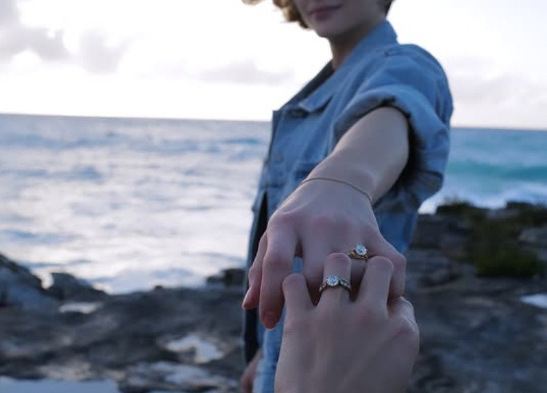 본문 이미지 - 클로이 모레츠와 케이트 해리슨/인스타그램 캡처