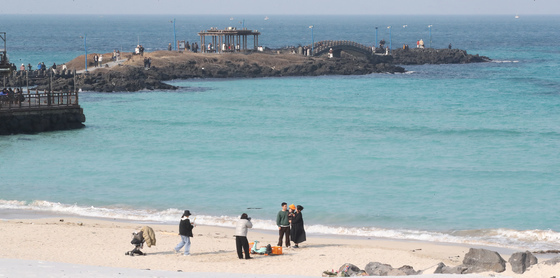[오늘의 날씨]제주(19일, 금)…낮 최고 18~19도