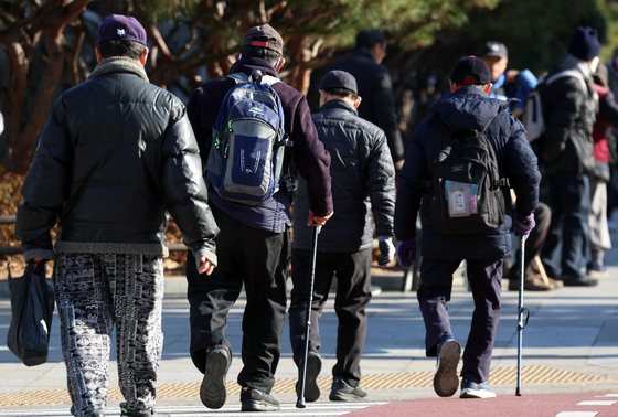 내년부터 기초연금 부부 감액 20→10%로 단계적 축소