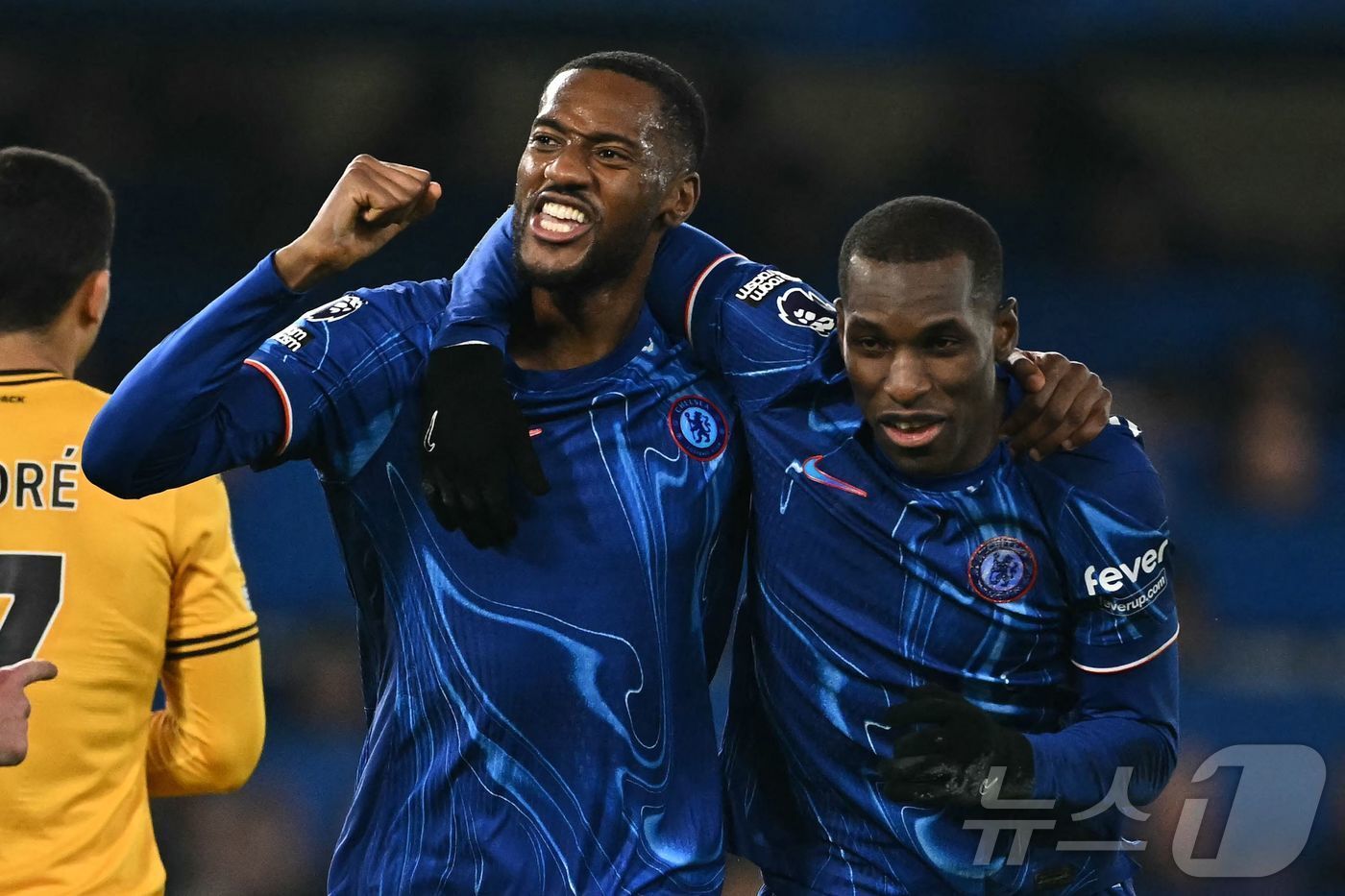 본문 이미지 - 첼시는 21일(한국시간) 열린 울버햄튼과의 2024-25 잉글랜드 프리미어리그(EPL) 22라운드 홈 경기에서 3-1로 이겼다. ⓒ AFP=뉴스1