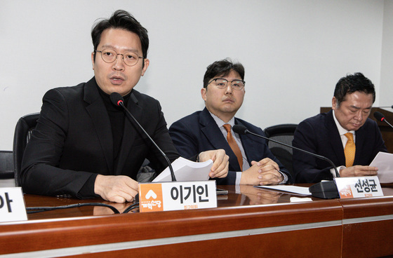 [프로필] 개혁신당 비대위원장에 이기인…이준석 곁 지킨 최측근