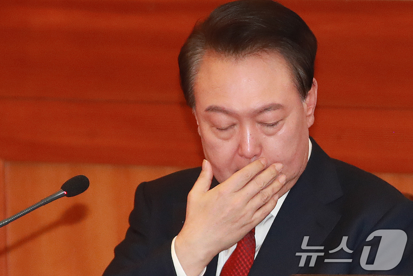 (서울=뉴스1) 사진공동취재단 = 윤석열 대통령이 21일 오후 서울 종로구 재동 헌법재판소에서 열린 탄핵심판 3차 변론기일에 출석해 있다. 2025.1.21/뉴스1