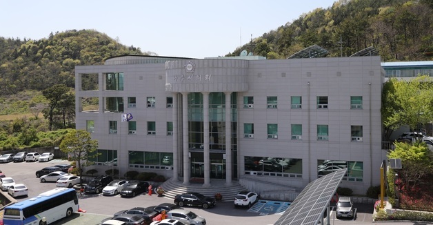 '의장 선거 뇌물' 나주시의원 9명 검찰 수사 8개월째…지선 앞 혼란