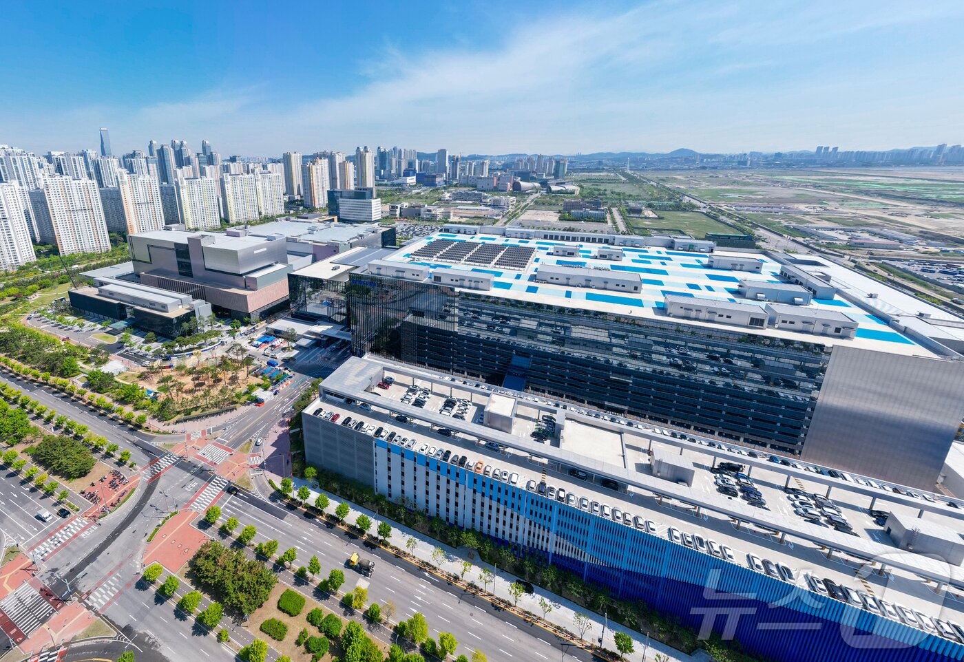 본문 이미지 - 삼성바이오로직스 4공장 전경.(삼성바이오로직스 제공)/뉴스1