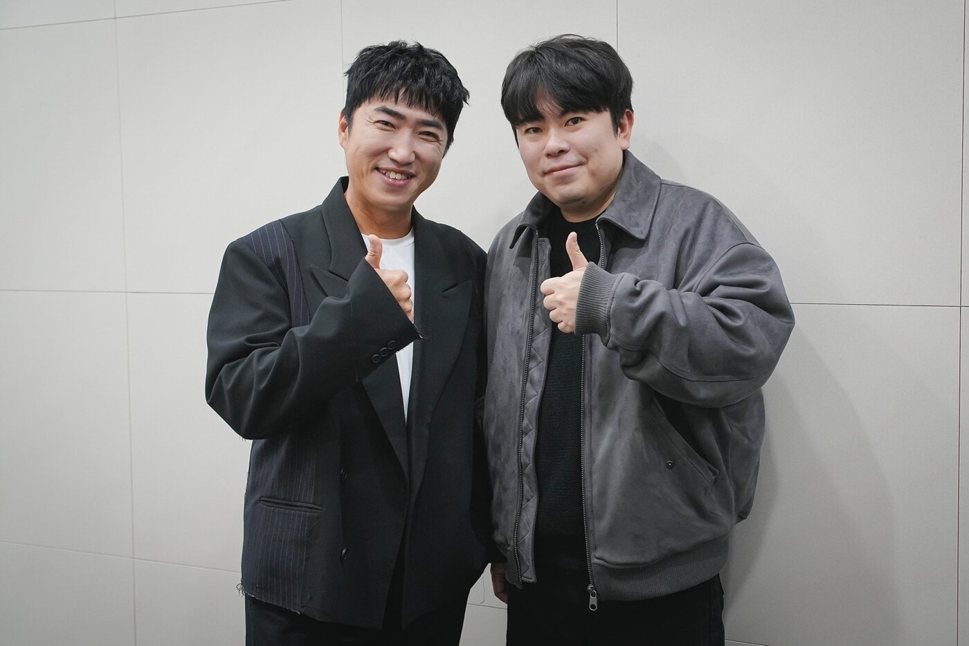 본문 이미지 - 코미디언 장동민(왼쪽), 현정완 PD / 사진제공=웨이브