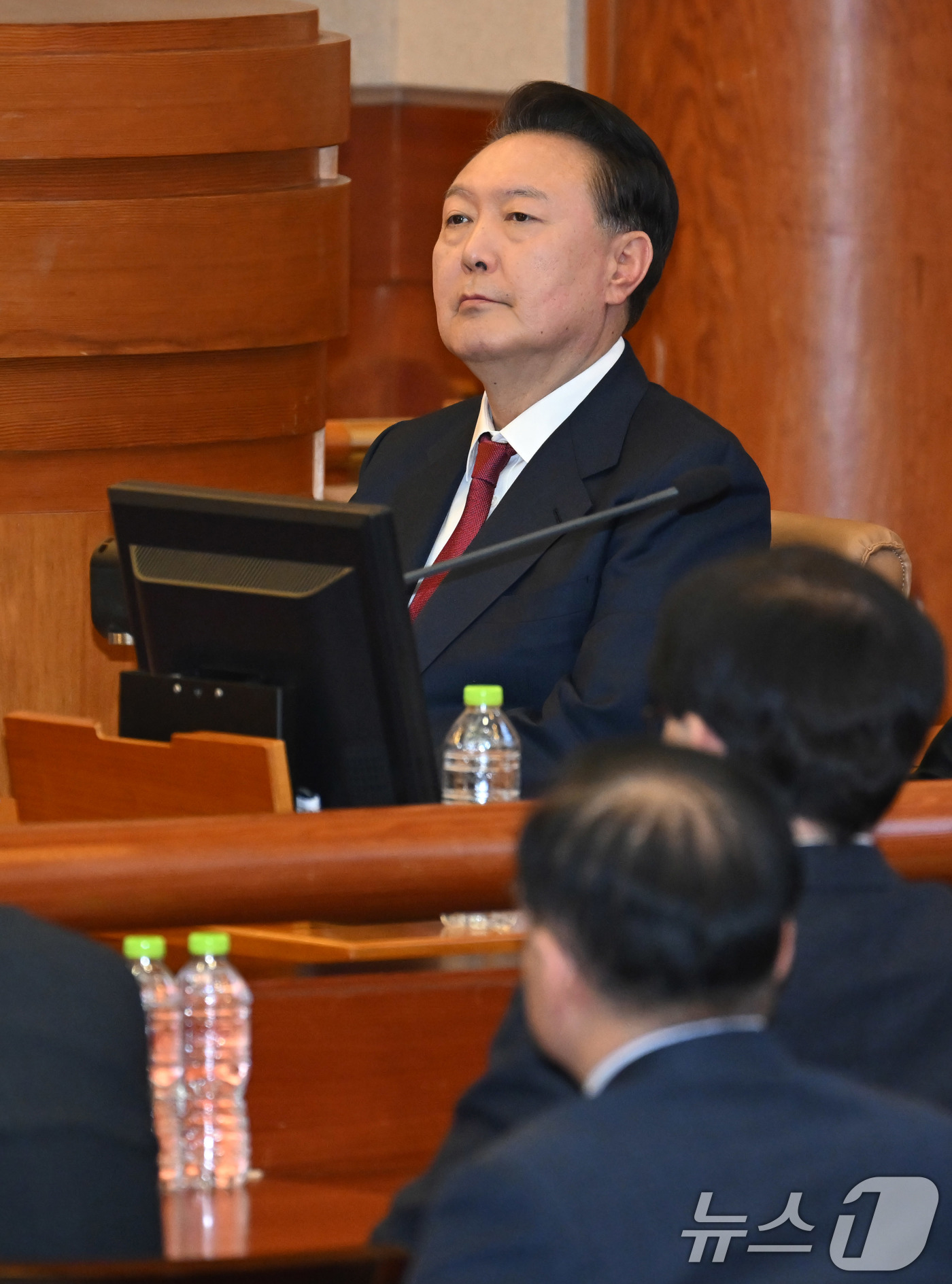 (서울=뉴스1) 사진공동취재단 = 윤석열 대통령이 23일 오후 서울 종로구 헌법재판소에서 열린 탄핵심판 4차 변론기일에 출석해 있다.  2025.1.23/뉴스1