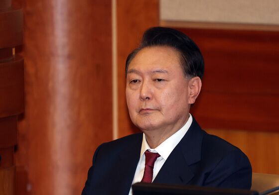 검찰, 이르면 오늘 尹대통령 구속기소…현직 최초 '피고인' 전환