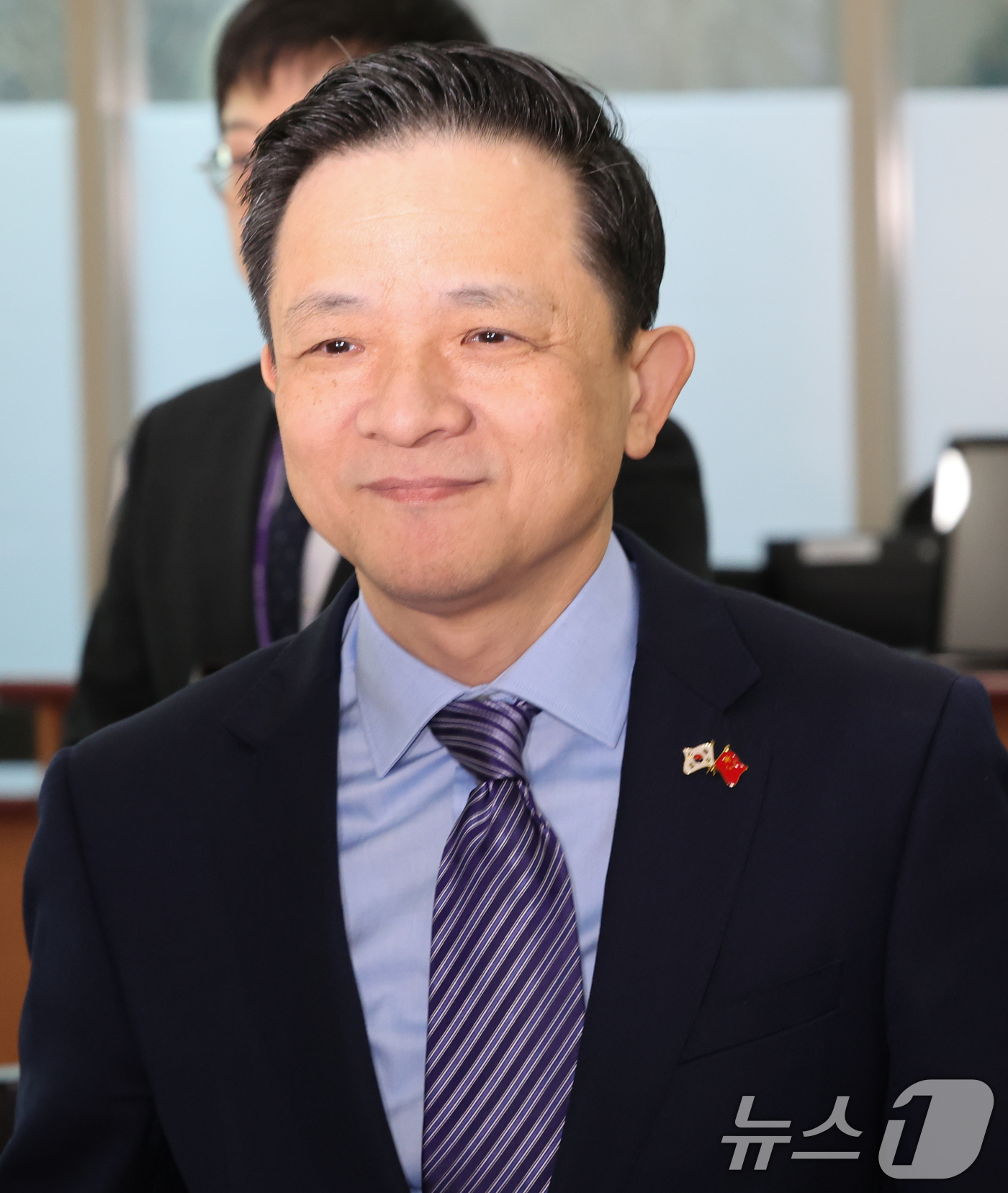(서울=뉴스1) 허경 기자 = 다이빙 주한중국대사가 24일 강인선 외교부 2차관과의 면담을 하기 위해 서울 종로구 외교부청사를 방문하고 있다 2025.1.24/뉴스1