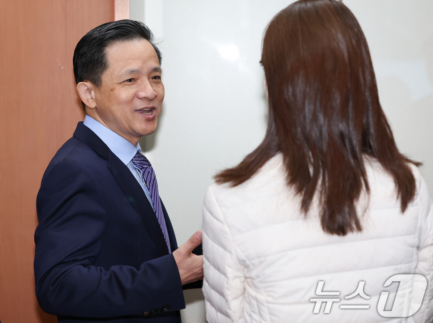 (서울=뉴스1) 허경 기자 = 다이빙 주한중국대사가 24일 강인선 외교부 2차관과의 면담을 하기 위해 서울 종로구 외교부청사를 방문하고 있다 2025.1.24/뉴스1