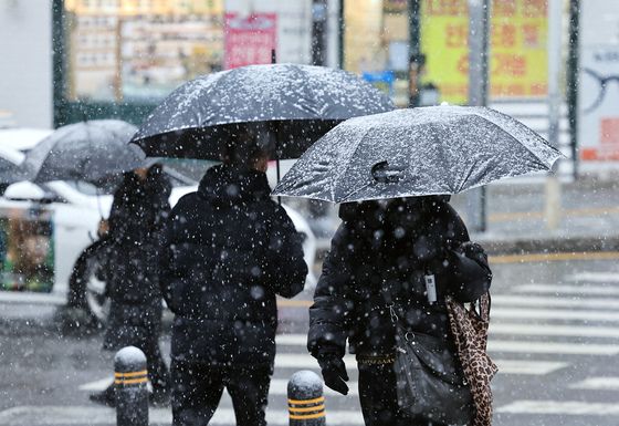 전국 대설특보 모두 해제…위기경보 '경계→관심' 하향