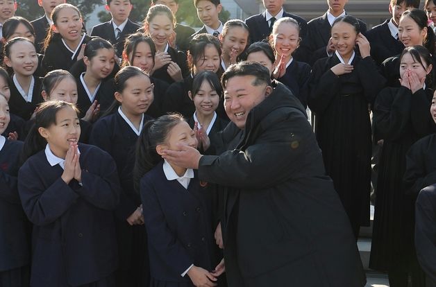 경제 챙기고 '애민' 바쁜 김정은…민심 얻기 총력