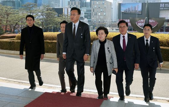 국힘 "공수처장, 불법수사서 손 떼라…혼란 책임·사퇴해야"