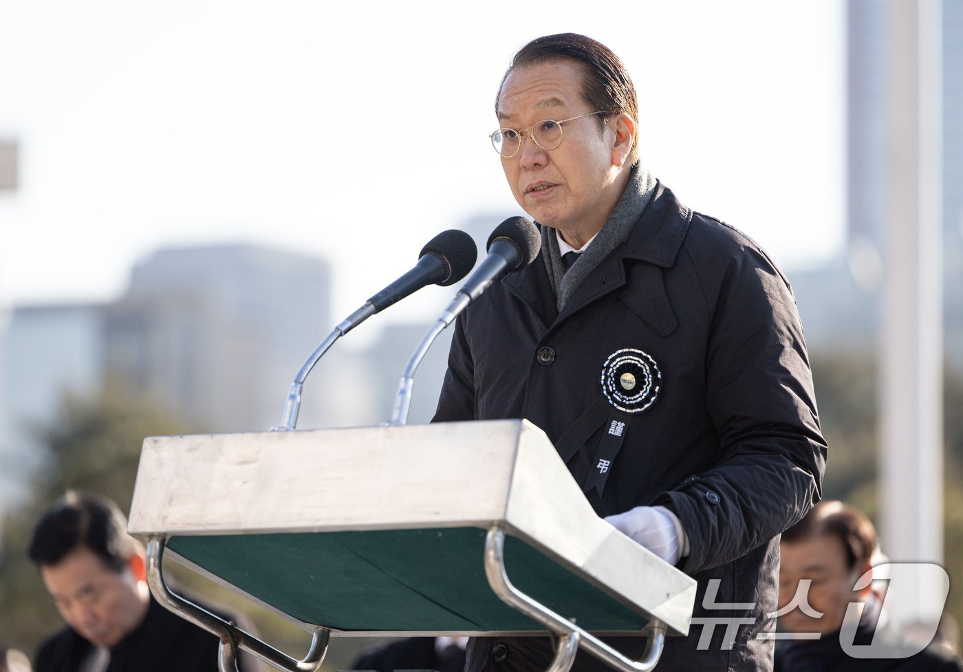 본문 이미지 - 권영세 국민의힘 비상대책위원장이 3일 오전 서울 여의도 국회에서 열린 고 김수한 전 국회의장 영결식에서 조사를 하고 있다. 2025.1.3/뉴스1 ⓒ News1 이재명 기자