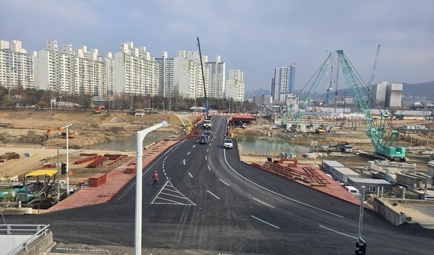 유등교 가설교량에 중고 자재 논란, 이장우 시장 고발까지 이어져