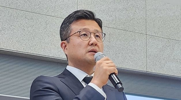 애경그룹 계열사 종무식 관련 사과하는 고준 대표