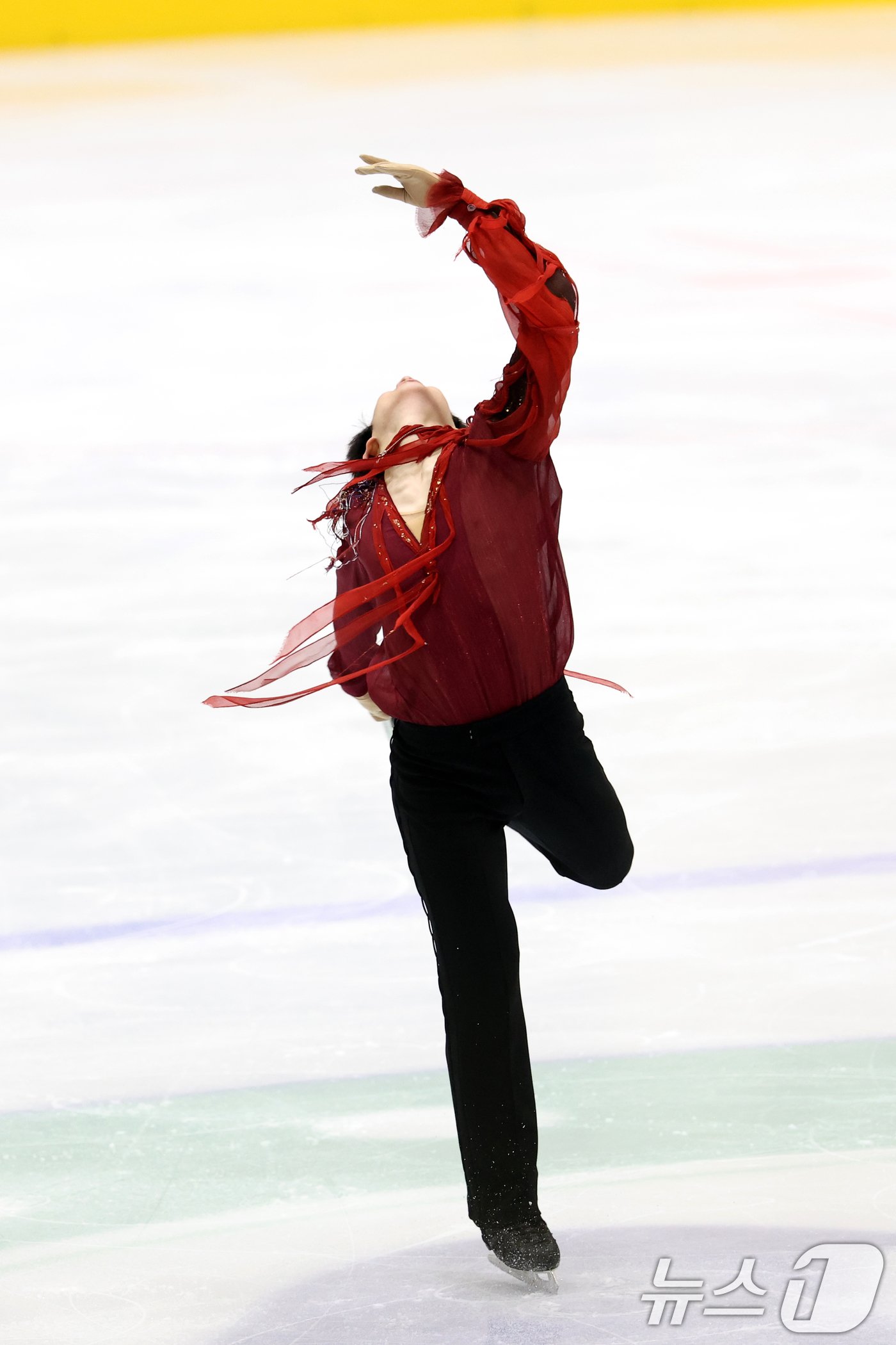 본문 이미지 - 피겨 차준환이 5일 오후 경기도 의정부 실내빙상장에서 열린 제79회 전국남녀 피겨스케이팅 종합선수권대회 남자 시니어 프리스케이팅 부문에서 연기를 펼치고 있다. 2025.1.5/뉴스1 ⓒ News1 이승배 기자