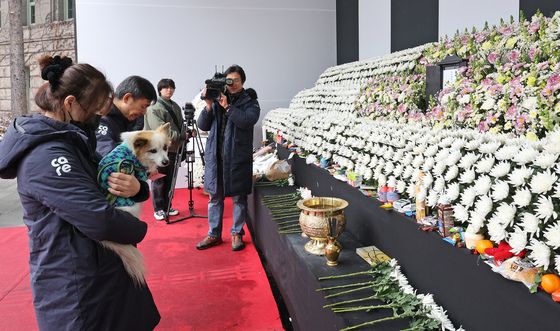 무안공항 폐쇄 14일까지 연장…비행기록장치 오늘 미국으로 이송