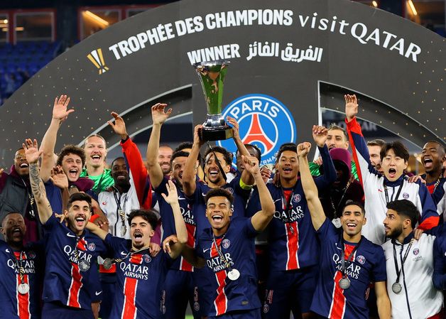 PSG, 프랑스 슈퍼컵 우승…'67분 활약' 이강인, 입단 후 4번째 트로피