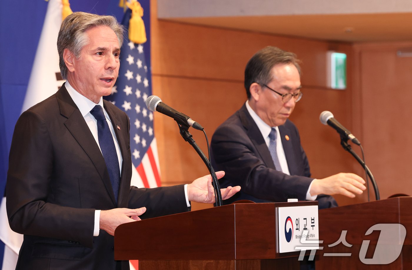 조태열 외교부 장관과 토니 블링컨 미국 국무부 장관이 6일 오전 서울 종로구 외교부 청사에서 한미 외교장관 합동 기자회견을 하고 있다. 2025.1.6/뉴스1 ⓒ News1 허경 기자