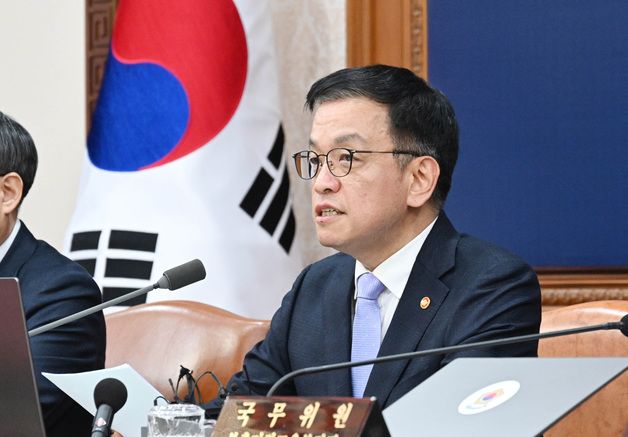 崔대행 "각국과 안보 협력 정상적으로 진행"…국방·방산 분야 점검