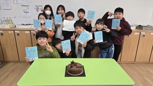 [제주교육소식] 강정초, 전교생 창작한 동시 모은 '솔대왓' 발간