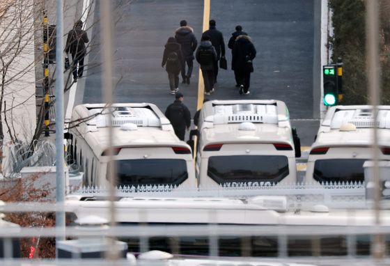 尹관저에 헬기·드론 투입하려면 '경호처 협조' 필요…사실상 불가능