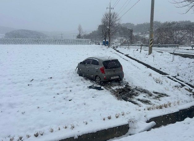 '순창 15.9㎝' 폭설 전북, 큰 피해는 없어…"오후부터 다시 눈"