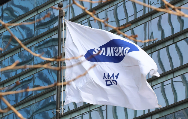 "무슨 일이야?"…삼성전자·SK하이닉스, 하루 만에 시총 71조 증발[핫종목]