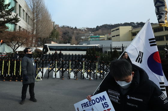 광주 시민사회 "내란 윤석열 반드시 체포해야"